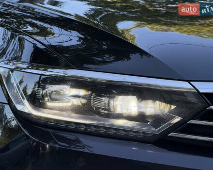 Черный Фольксваген Пассат, объемом двигателя 1.6 л и пробегом 217 тыс. км за 13999 $, фото 10 на Automoto.ua