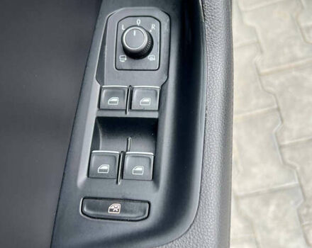 Черный Фольксваген Пассат, объемом двигателя 1.6 л и пробегом 348 тыс. км за 16550 $, фото 32 на Automoto.ua