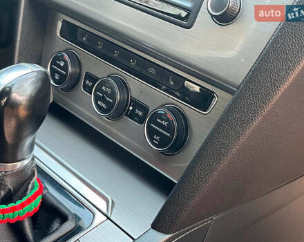 Чорний Фольксваген Пассат, об'ємом двигуна 2 л та пробігом 267 тис. км за 14390 $, фото 31 на Automoto.ua