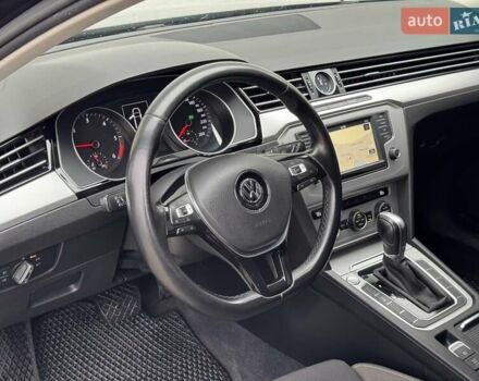 Черный Фольксваген Пассат, объемом двигателя 2 л и пробегом 292 тыс. км за 13900 $, фото 4 на Automoto.ua