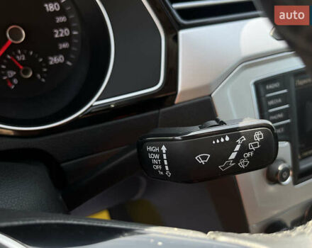 Черный Фольксваген Пассат, объемом двигателя 1.6 л и пробегом 234 тыс. км за 13600 $, фото 22 на Automoto.ua