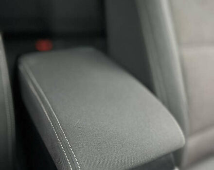 Черный Фольксваген Пассат, объемом двигателя 1.6 л и пробегом 325 тыс. км за 12600 $, фото 56 на Automoto.ua