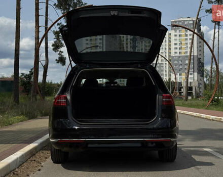 Черный Фольксваген Пассат, объемом двигателя 1.97 л и пробегом 290 тыс. км за 17000 $, фото 4 на Automoto.ua