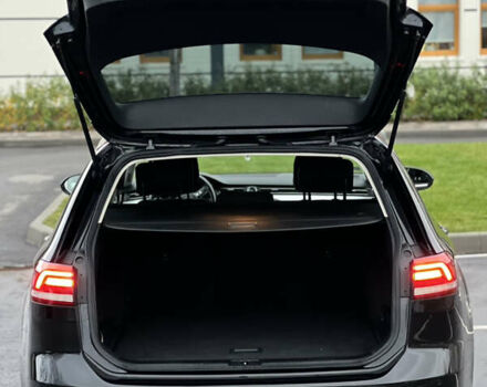 Черный Фольксваген Пассат, объемом двигателя 1.6 л и пробегом 325 тыс. км за 12600 $, фото 27 на Automoto.ua