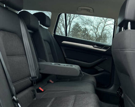 Черный Фольксваген Пассат, объемом двигателя 1.6 л и пробегом 325 тыс. км за 12600 $, фото 41 на Automoto.ua