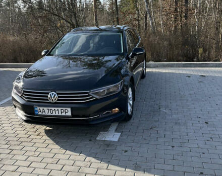 Черный Фольксваген Пассат, объемом двигателя 1.6 л и пробегом 335 тыс. км за 11500 $, фото 1 на Automoto.ua