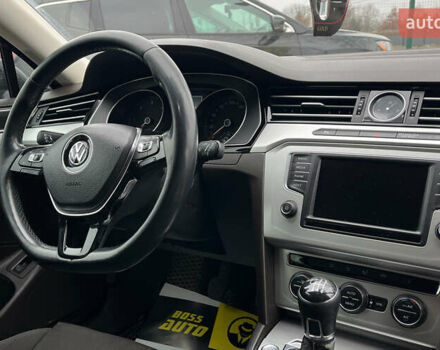 Черный Фольксваген Пассат, объемом двигателя 1.97 л и пробегом 272 тыс. км за 11600 $, фото 15 на Automoto.ua