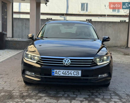 Фольксваген Пассат 2015 в Луцке на Automoto.ua Черный Фольксваген Пассат, объемом двигателя 1.97 л и пробегом 258 тыс. км за 12400 $, фото 2 на Automoto.ua