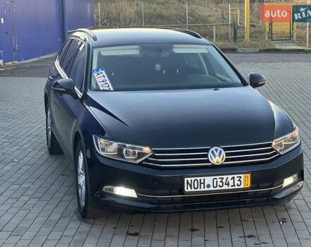Черный Фольксваген Пассат, объемом двигателя 1.6 л и пробегом 264 тыс. км за 11399 $, фото 6 на Automoto.ua