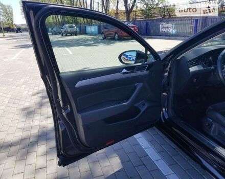 Черный Фольксваген Пассат, объемом двигателя 2 л и пробегом 206 тыс. км за 16300 $, фото 4 на Automoto.ua