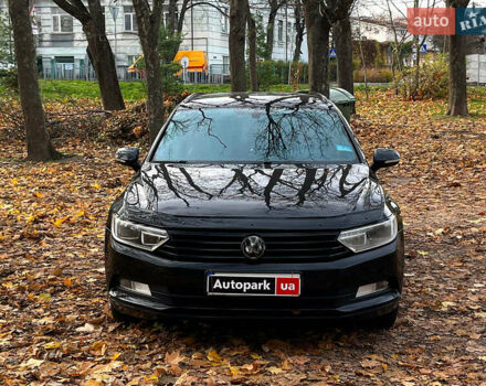 Чорний Фольксваген Пассат, об'ємом двигуна 2 л та пробігом 267 тис. км за 14390 $, фото 3 на Automoto.ua