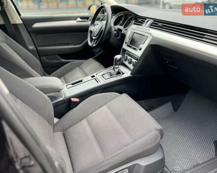 Чорний Фольксваген Пассат, об'ємом двигуна 1.6 л та пробігом 265 тис. км за 11350 $, фото 38 на Automoto.ua