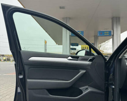 Черный Фольксваген Пассат, объемом двигателя 1.97 л и пробегом 261 тыс. км за 13999 $, фото 11 на Automoto.ua