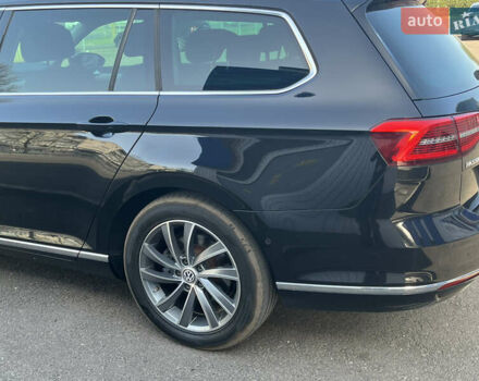 Черный Фольксваген Пассат, объемом двигателя 1.97 л и пробегом 287 тыс. км за 15500 $, фото 172 на Automoto.ua