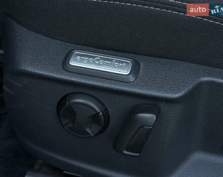 Черный Фольксваген Пассат, объемом двигателя 1.6 л и пробегом 217 тыс. км за 13999 $, фото 23 на Automoto.ua