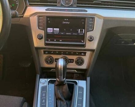 Чорний Фольксваген Пассат, об'ємом двигуна 1.97 л та пробігом 253 тис. км за 11750 $, фото 12 на Automoto.ua