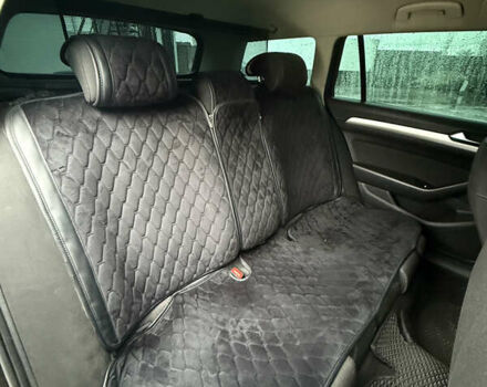 Черный Фольксваген Пассат, объемом двигателя 1.97 л и пробегом 295 тыс. км за 14000 $, фото 10 на Automoto.ua