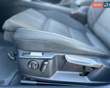 Черный Фольксваген Пассат, объемом двигателя 1.6 л и пробегом 264 тыс. км за 11399 $, фото 25 на Automoto.ua