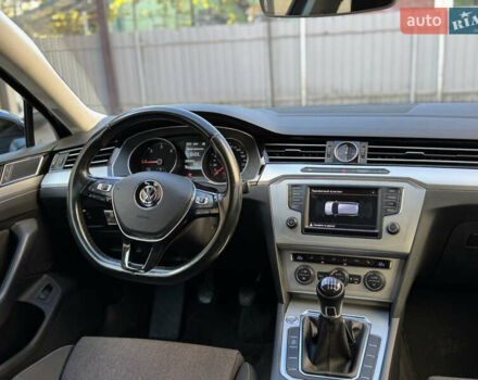 Фольксваген Пассат 2015 в Луцке на Automoto.ua Черный Фольксваген Пассат, объемом двигателя 1.97 л и пробегом 258 тыс. км за 12400 $, фото 16 на Automoto.ua
