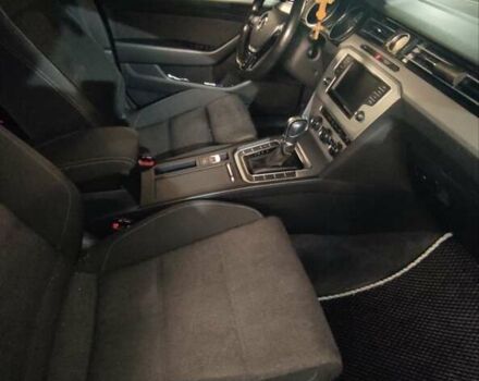 Черный Фольксваген Пассат, объемом двигателя 1.6 л и пробегом 286 тыс. км за 14200 $, фото 7 на Automoto.ua