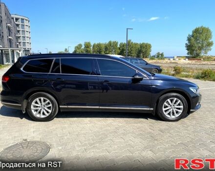 Черный Фольксваген Пассат, объемом двигателя 2 л и пробегом 350 тыс. км за 12999 $, фото 2 на Automoto.ua