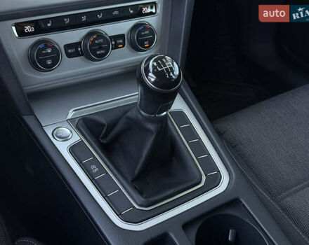 Черный Фольксваген Пассат, объемом двигателя 1.6 л и пробегом 217 тыс. км за 13999 $, фото 36 на Automoto.ua