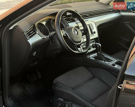 Черный Фольксваген Пассат, объемом двигателя 2 л и пробегом 252 тыс. км за 13999 $, фото 13 на Automoto.ua