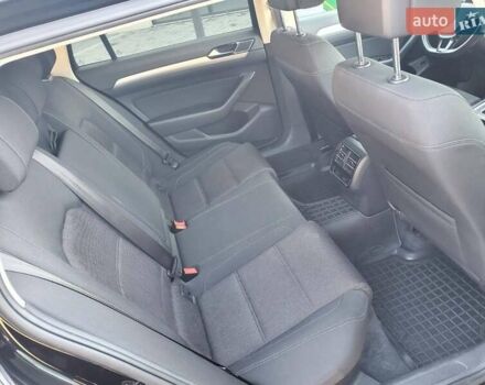 Черный Фольксваген Пассат, объемом двигателя 1.97 л и пробегом 260 тыс. км за 15800 $, фото 18 на Automoto.ua