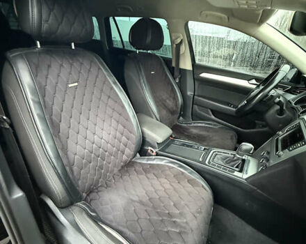 Черный Фольксваген Пассат, объемом двигателя 1.97 л и пробегом 295 тыс. км за 14000 $, фото 9 на Automoto.ua