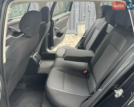 Черный Фольксваген Пассат, объемом двигателя 1.6 л и пробегом 256 тыс. км за 11900 $, фото 19 на Automoto.ua