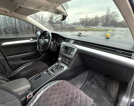 Черный Фольксваген Пассат, объемом двигателя 1.97 л и пробегом 295 тыс. км за 14000 $, фото 11 на Automoto.ua