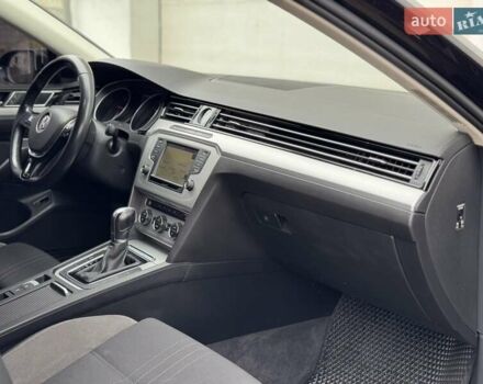 Черный Фольксваген Пассат, объемом двигателя 2 л и пробегом 292 тыс. км за 13900 $, фото 45 на Automoto.ua