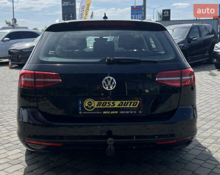 Черный Фольксваген Пассат, объемом двигателя 1.6 л и пробегом 234 тыс. км за 13600 $, фото 5 на Automoto.ua