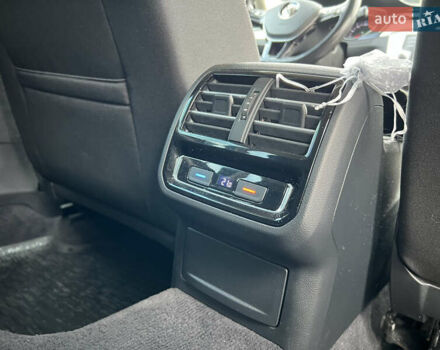 Чорний Фольксваген Пассат, об'ємом двигуна 1.97 л та пробігом 220 тис. км за 14300 $, фото 14 на Automoto.ua