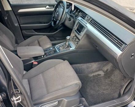 Черный Фольксваген Пассат, объемом двигателя 1.97 л и пробегом 280 тыс. км за 14500 $, фото 19 на Automoto.ua