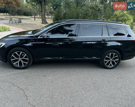 Черный Фольксваген Пассат, объемом двигателя 1.97 л и пробегом 185 тыс. км за 14499 $, фото 5 на Automoto.ua