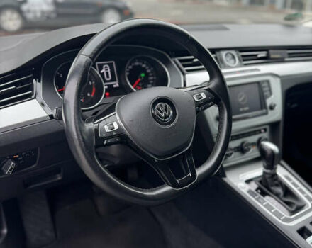 Черный Фольксваген Пассат, объемом двигателя 1.97 л и пробегом 261 тыс. км за 13999 $, фото 21 на Automoto.ua