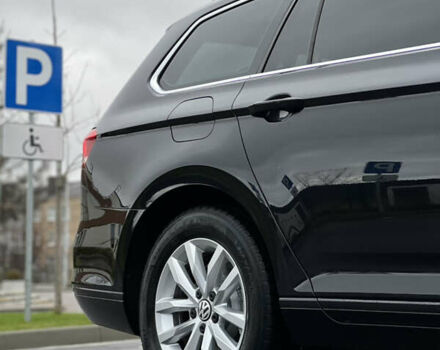 Черный Фольксваген Пассат, объемом двигателя 1.6 л и пробегом 325 тыс. км за 12600 $, фото 15 на Automoto.ua