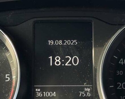 Черный Фольксваген Пассат, объемом двигателя 1.6 л и пробегом 361 тыс. км за 12000 $, фото 13 на Automoto.ua