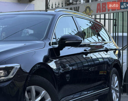 Черный Фольксваген Пассат, объемом двигателя 1.6 л и пробегом 217 тыс. км за 13999 $, фото 4 на Automoto.ua