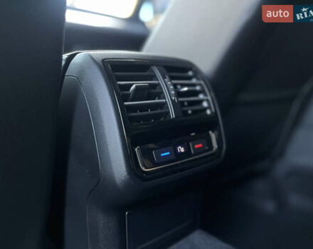 Черный Фольксваген Пассат, объемом двигателя 2 л и пробегом 225 тыс. км за 14000 $, фото 26 на Automoto.ua