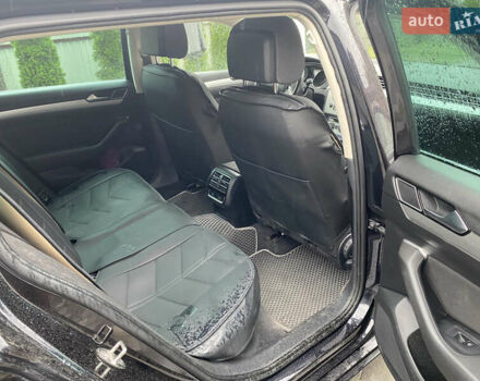 Черный Фольксваген Пассат, объемом двигателя 1.6 л и пробегом 214 тыс. км за 13200 $, фото 10 на Automoto.ua