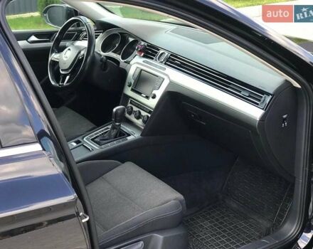 Черный Фольксваген Пассат, объемом двигателя 1.6 л и пробегом 270 тыс. км за 12300 $, фото 11 на Automoto.ua