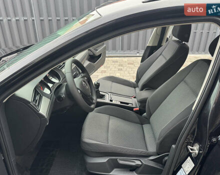 Черный Фольксваген Пассат, объемом двигателя 1.6 л и пробегом 256 тыс. км за 11900 $, фото 15 на Automoto.ua