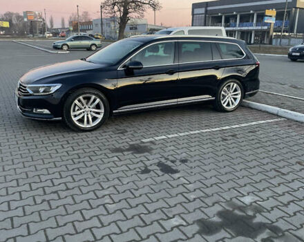 Черный Фольксваген Пассат, объемом двигателя 1.6 л и пробегом 348 тыс. км за 16550 $, фото 22 на Automoto.ua