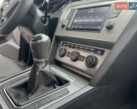 Черный Фольксваген Пассат, объемом двигателя 1.6 л и пробегом 256 тыс. км за 11900 $, фото 32 на Automoto.ua