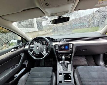 Черный Фольксваген Пассат, объемом двигателя 2 л и пробегом 240 тыс. км за 19950 $, фото 11 на Automoto.ua