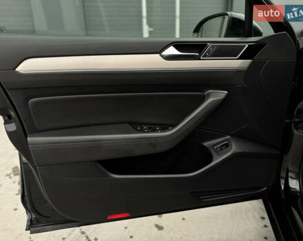 Черный Фольксваген Пассат, объемом двигателя 2 л и пробегом 277 тыс. км за 16499 $, фото 17 на Automoto.ua