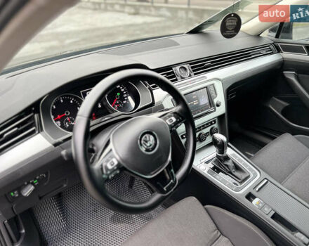 Чорний Фольксваген Пассат, об'ємом двигуна 1.6 л та пробігом 265 тис. км за 11350 $, фото 32 на Automoto.ua