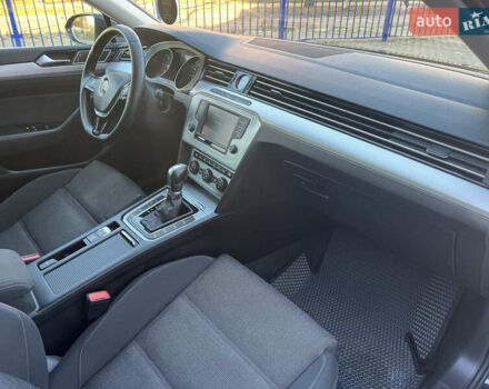 Черный Фольксваген Пассат, объемом двигателя 1.6 л и пробегом 264 тыс. км за 11399 $, фото 39 на Automoto.ua